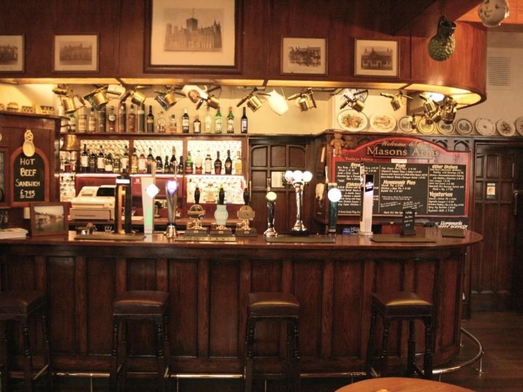 Отель Masons Arms Йорк Экстерьер фото